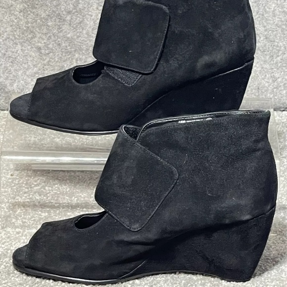 Aerosoles Y2K Suede Black Booties Womens 8 1/2 Wedge Heel Open‎ Toe Goth Witchy - Picture 2 of 11